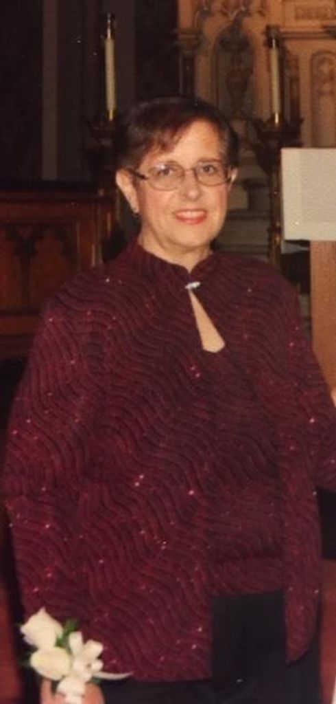 Carolyn Cox Profile Photo