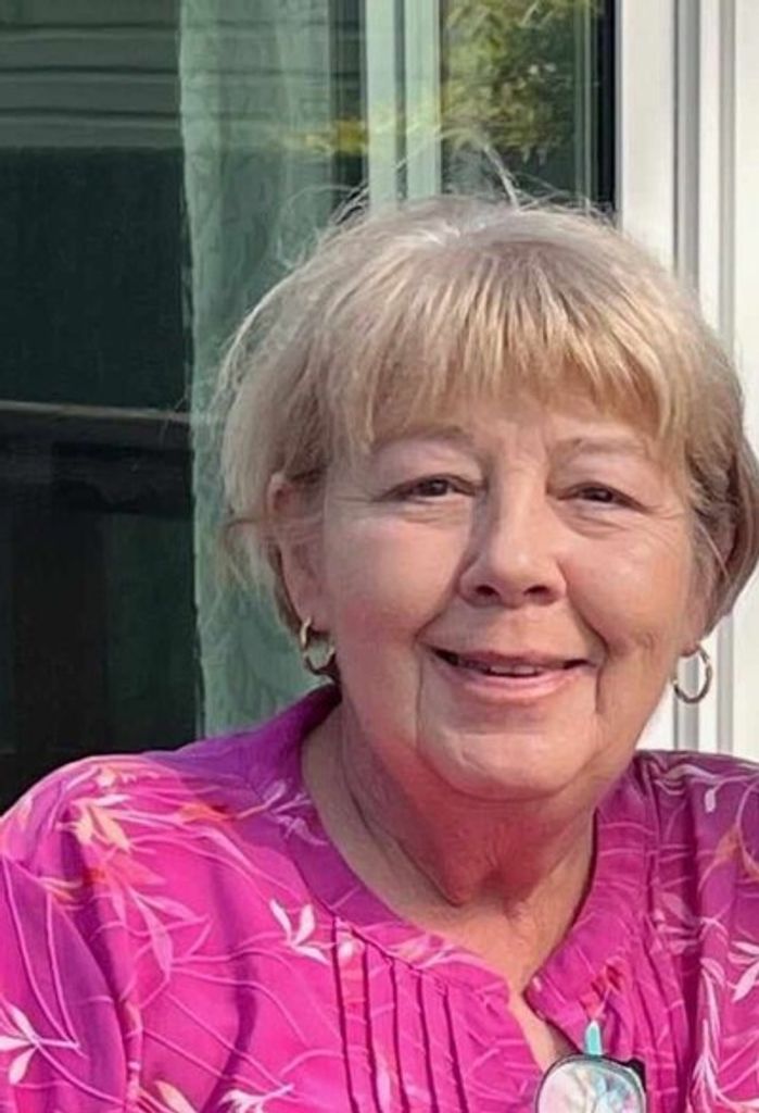 Eileen Hand Profile Photo