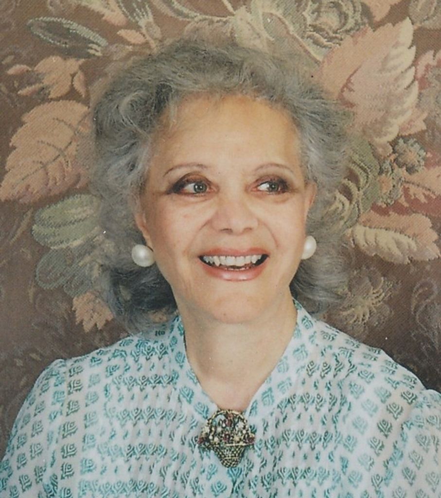 Ellen Holly Profile Photo