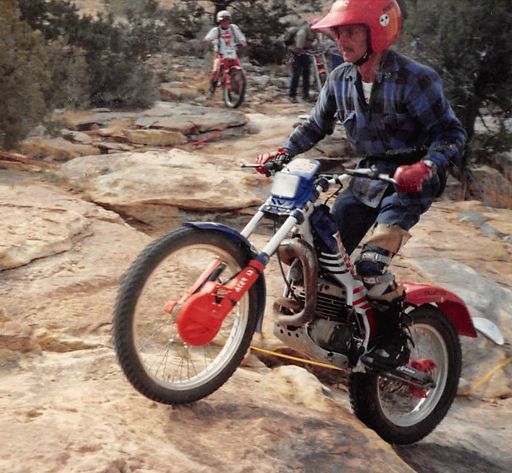 Dale Eugene Bobb photo gallery thumbnail 40 of 55