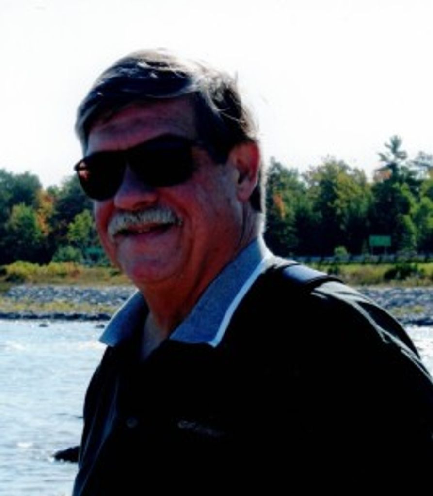 Lloyd "Bill" Hinze Jr.