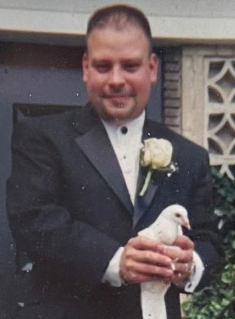 Robert Gonzalez Profile Photo