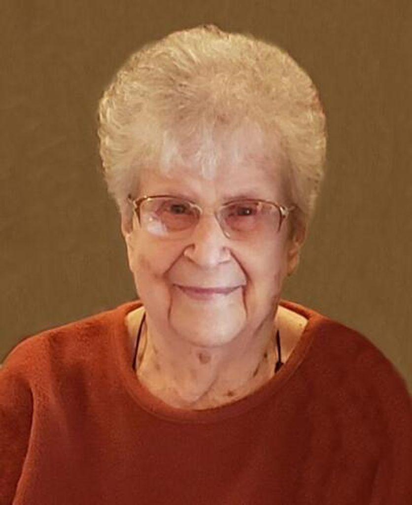 Bernadine L Luszczek