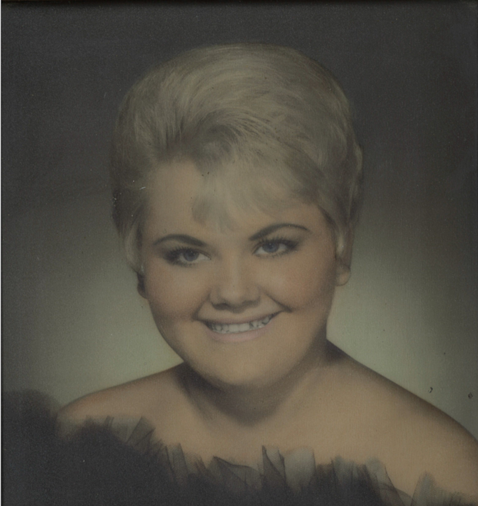 Paula Louise Kelley Profile Photo