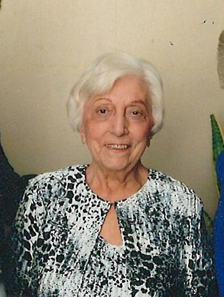 Helen Raptis