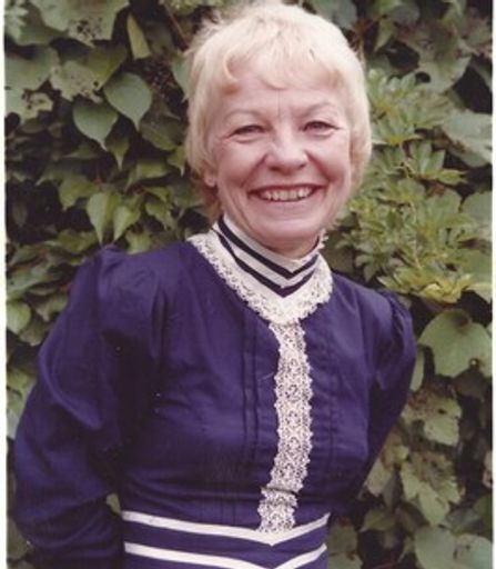 Isabel Hilton Profile Photo