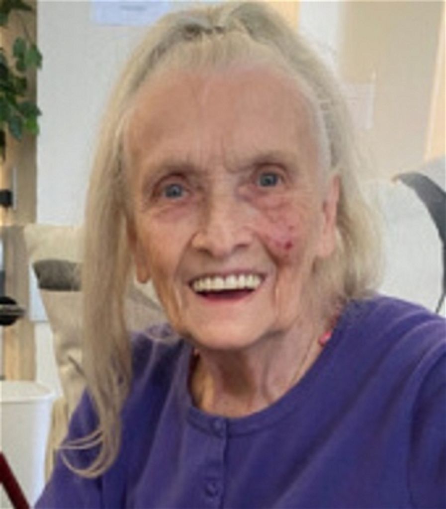 Elizabeth Worley Profile Photo