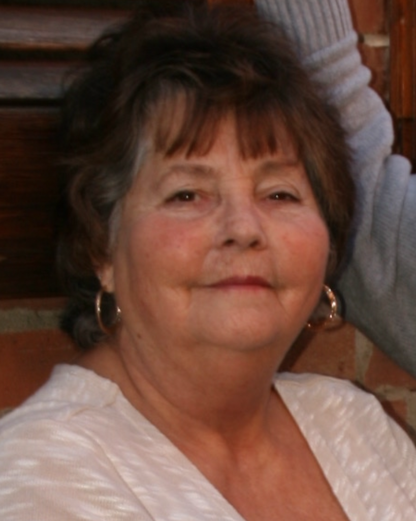 Lona Ruth Johnson Profile Photo