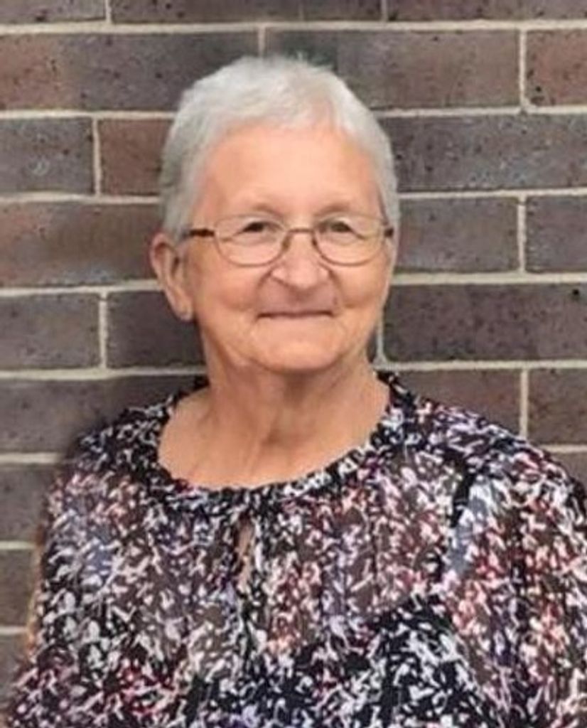 Barbara J Leach