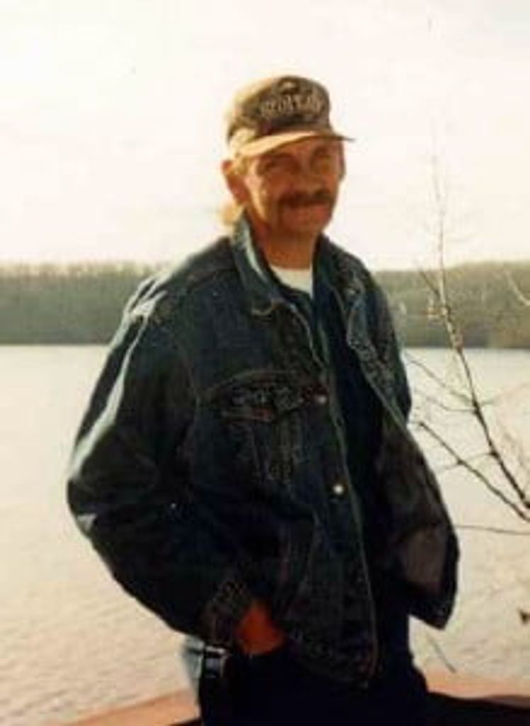 Danny Lee Fox Profile Photo