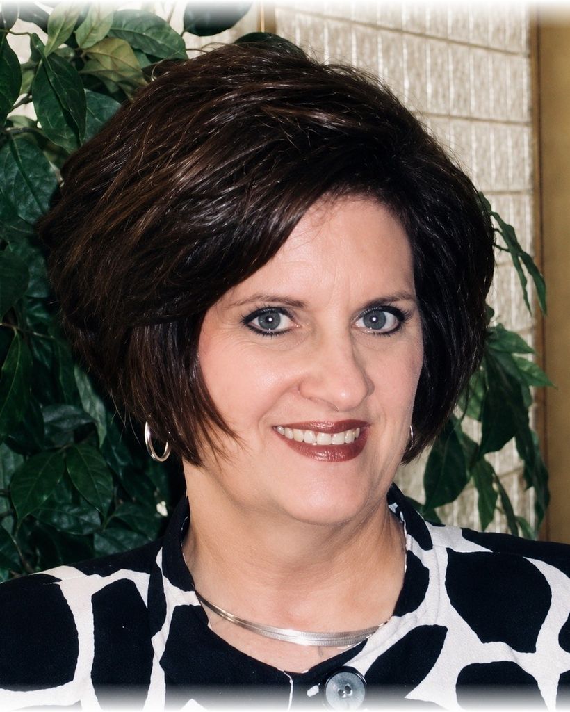 Gwendolyn "Gwen" Ivey Sapp