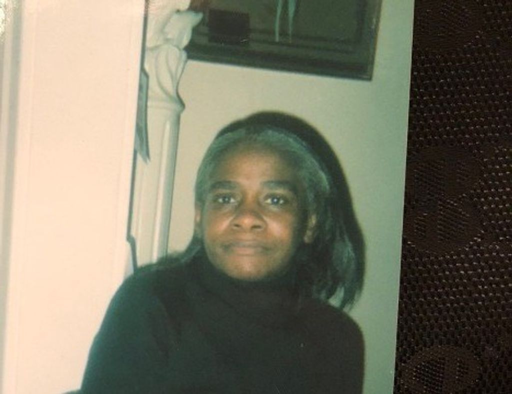 Harriet L Mcclinton