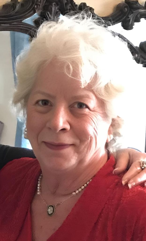 Mary Bloesch Profile Photo