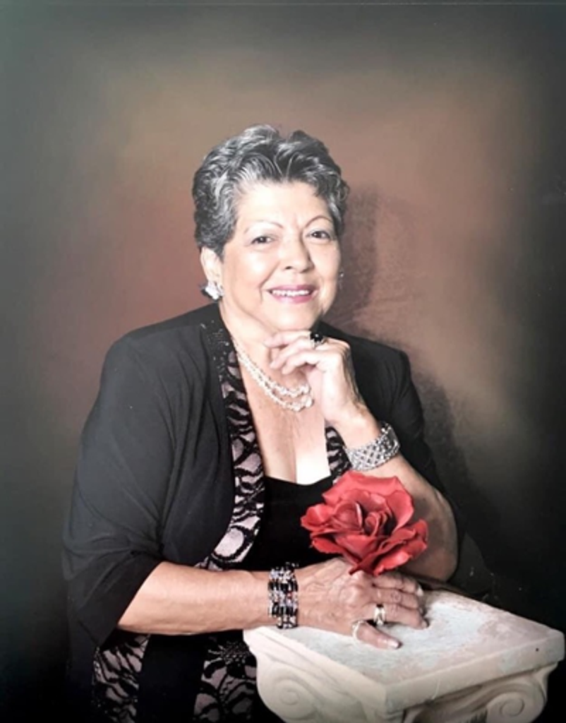 Yolanda Dehoyos