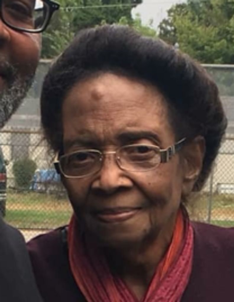 Geneva Mae (Washington)  Chapman