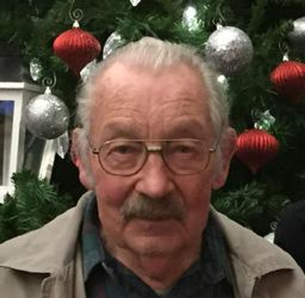 Stephen Zagyi Profile Photo