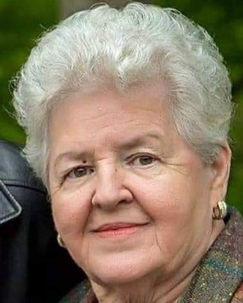 Macel Lorraine Holaday