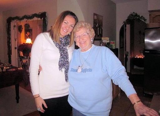 Lori Newcomb photo gallery thumbnail 8 of 130