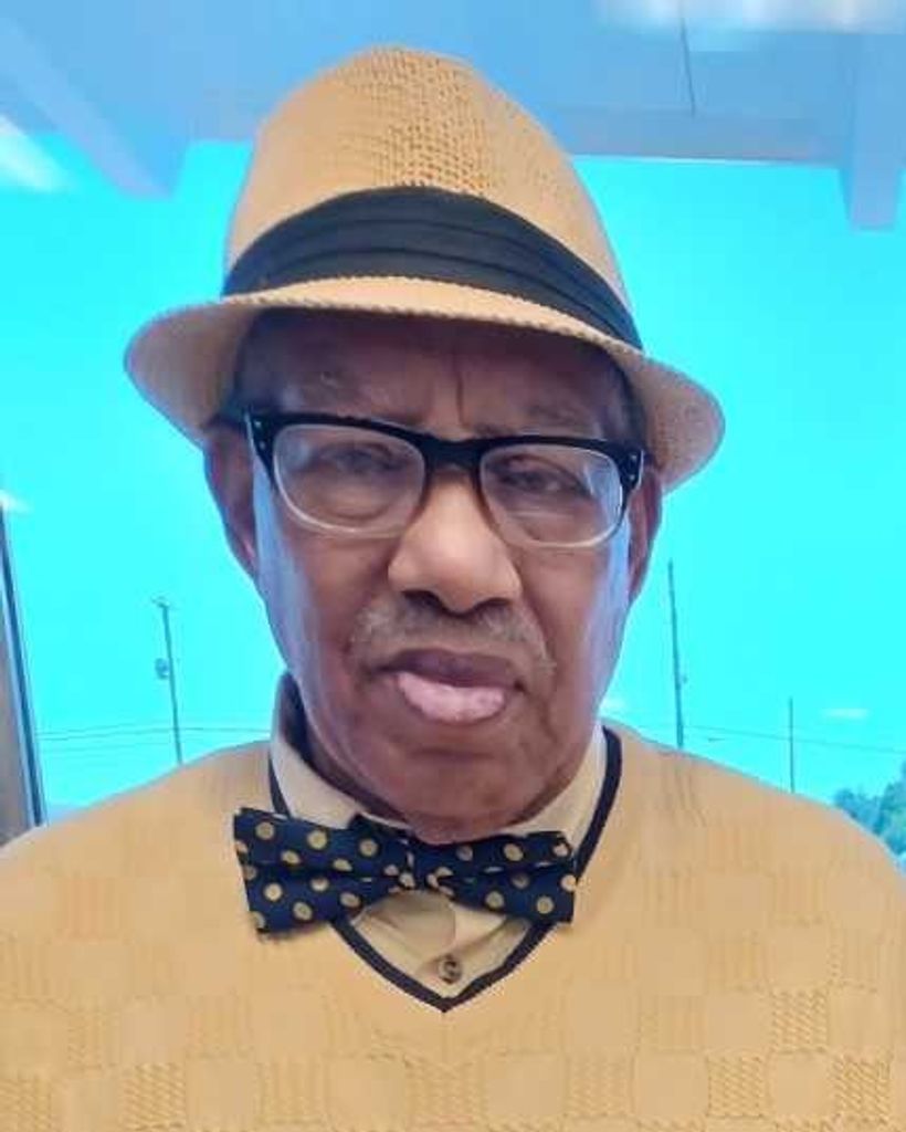 Claude Davis Manica, Jr. Profile Photo