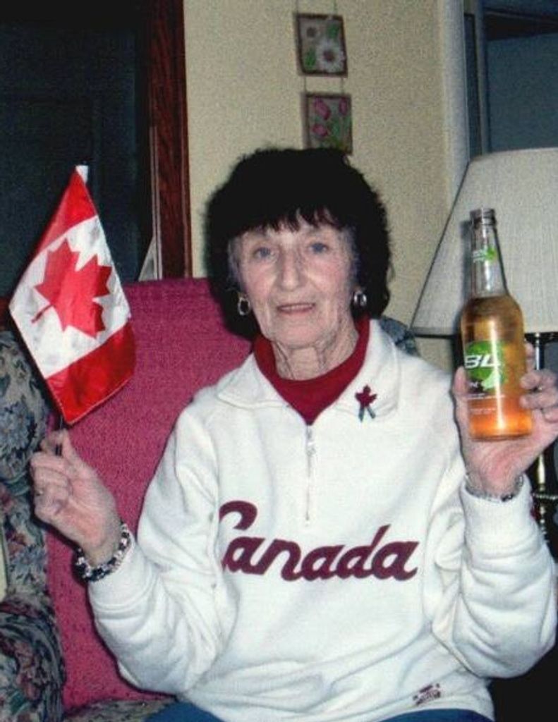 Evelyn Holt