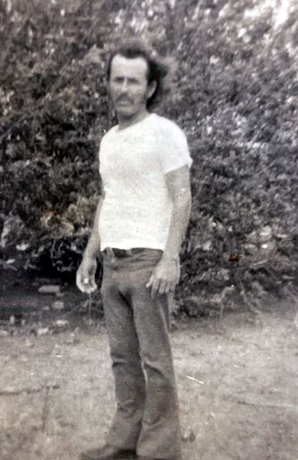 Adolfo Quintanilla photo gallery thumbnail 6 of 80