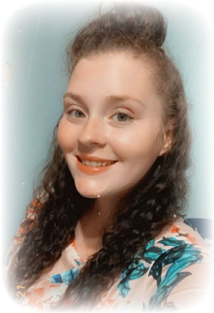 Hylari Pajh Broadway Esters