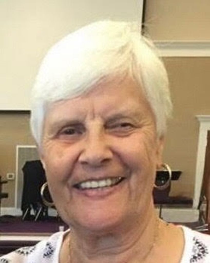 Edna Maureen Taylor Head Profile Photo
