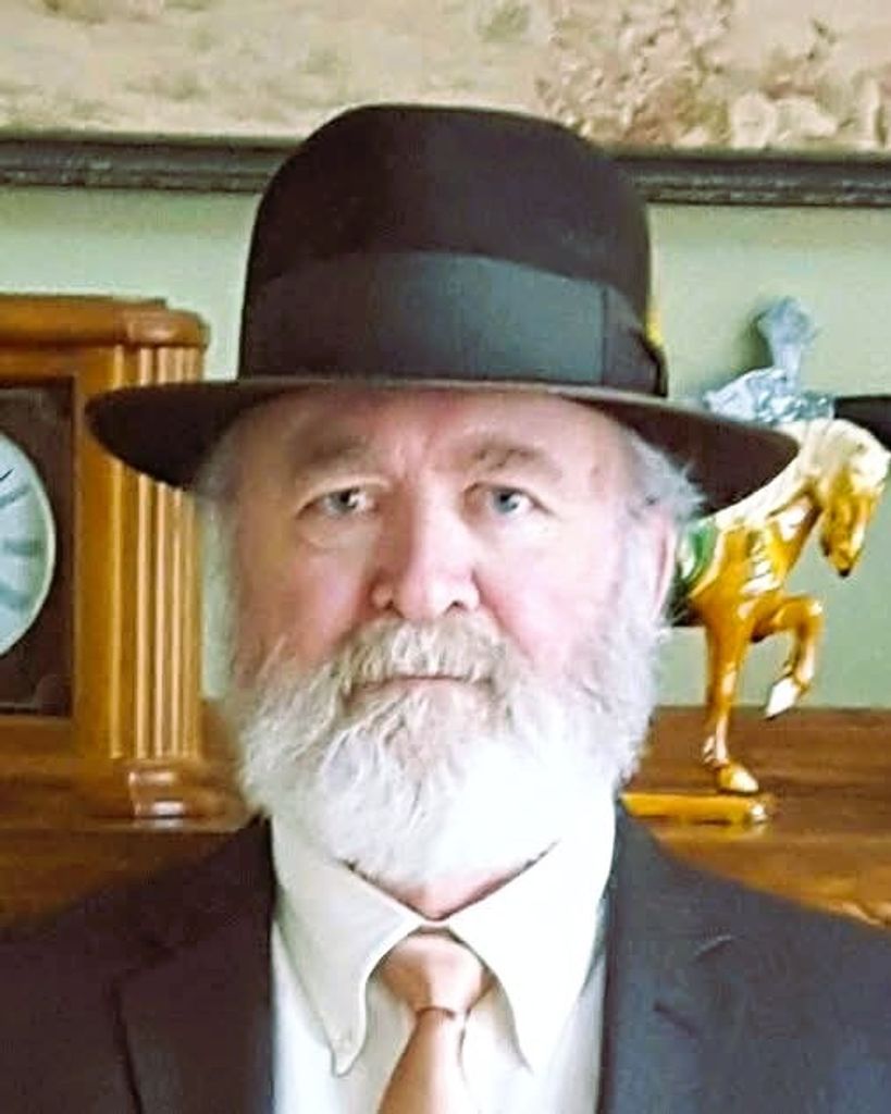 Kenneth "Ken" Maciula