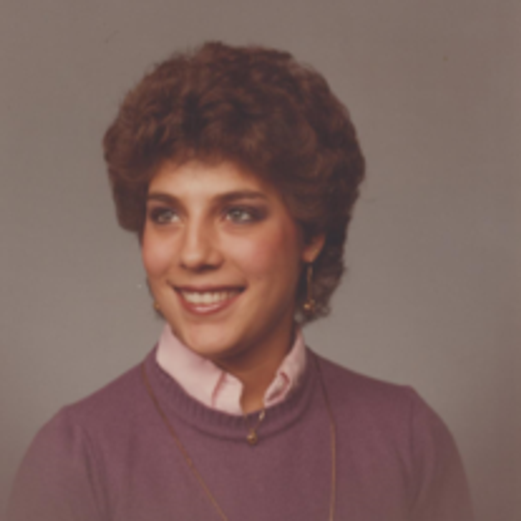 Mary  Lou Castle Profile Photo