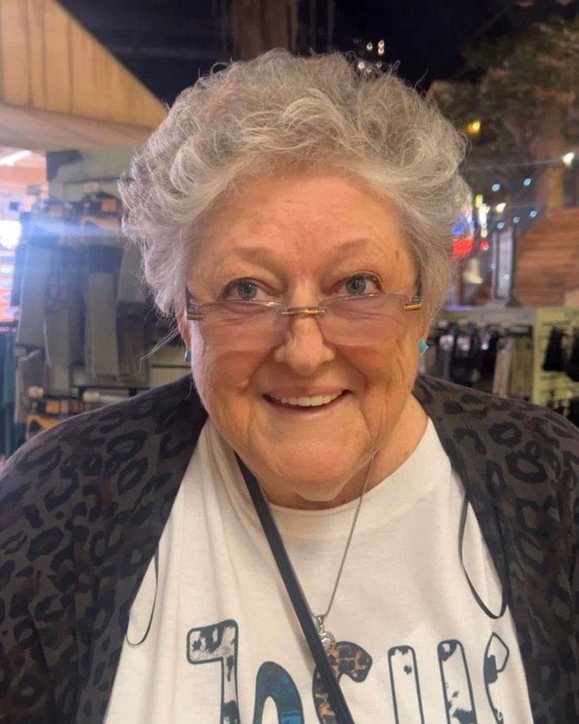 Joyce L Giles Profile Photo