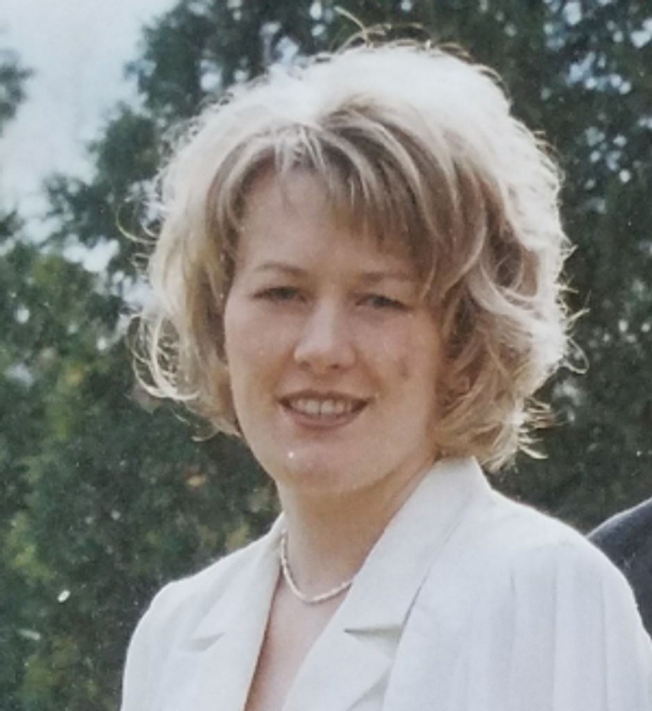 Ann Marcelonis Profile Photo