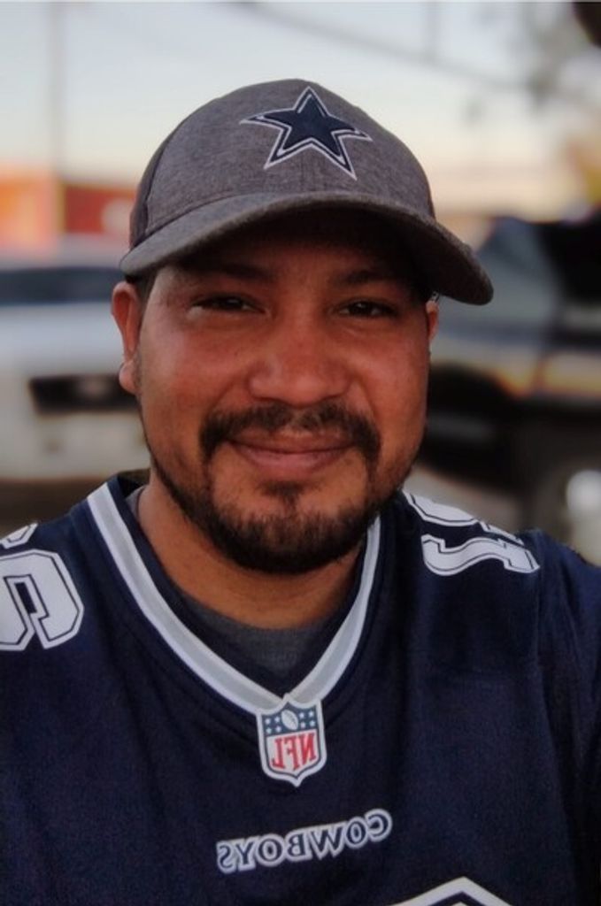 Roel Gonzalez Jr. Profile Photo