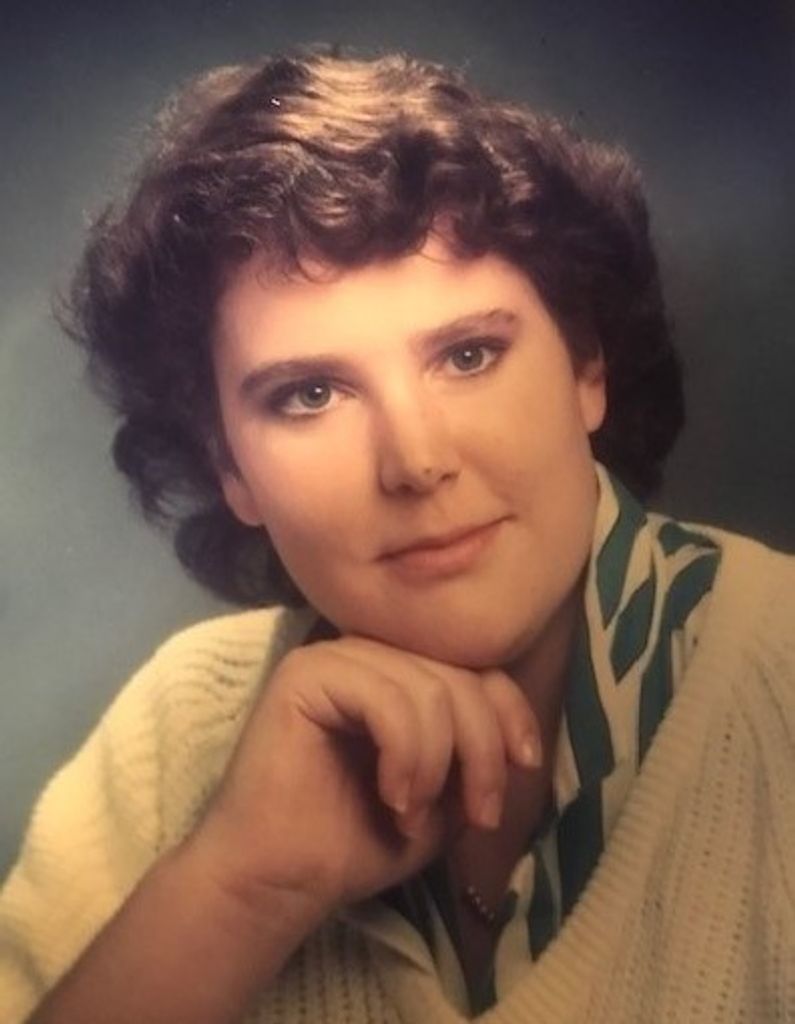 Heather Leigh Young Profile Photo