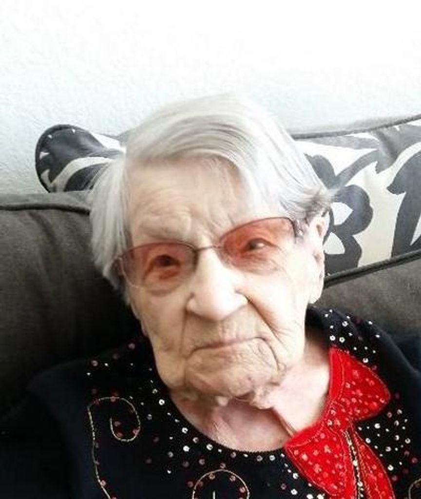 Elvira Albertina "Vera" Lenz