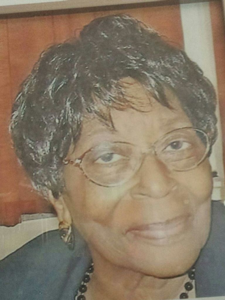 Robbie T. Reynolds (Thomas) Profile Photo