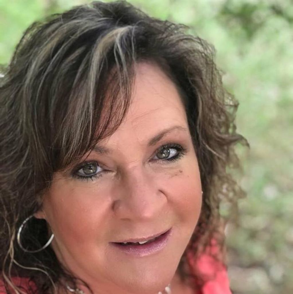 Angie Bridges Profile Photo