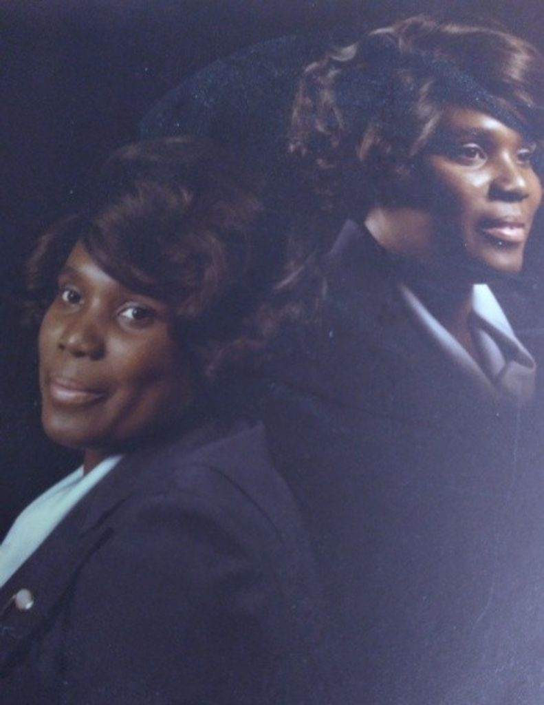 Ms. Deloris Richardson