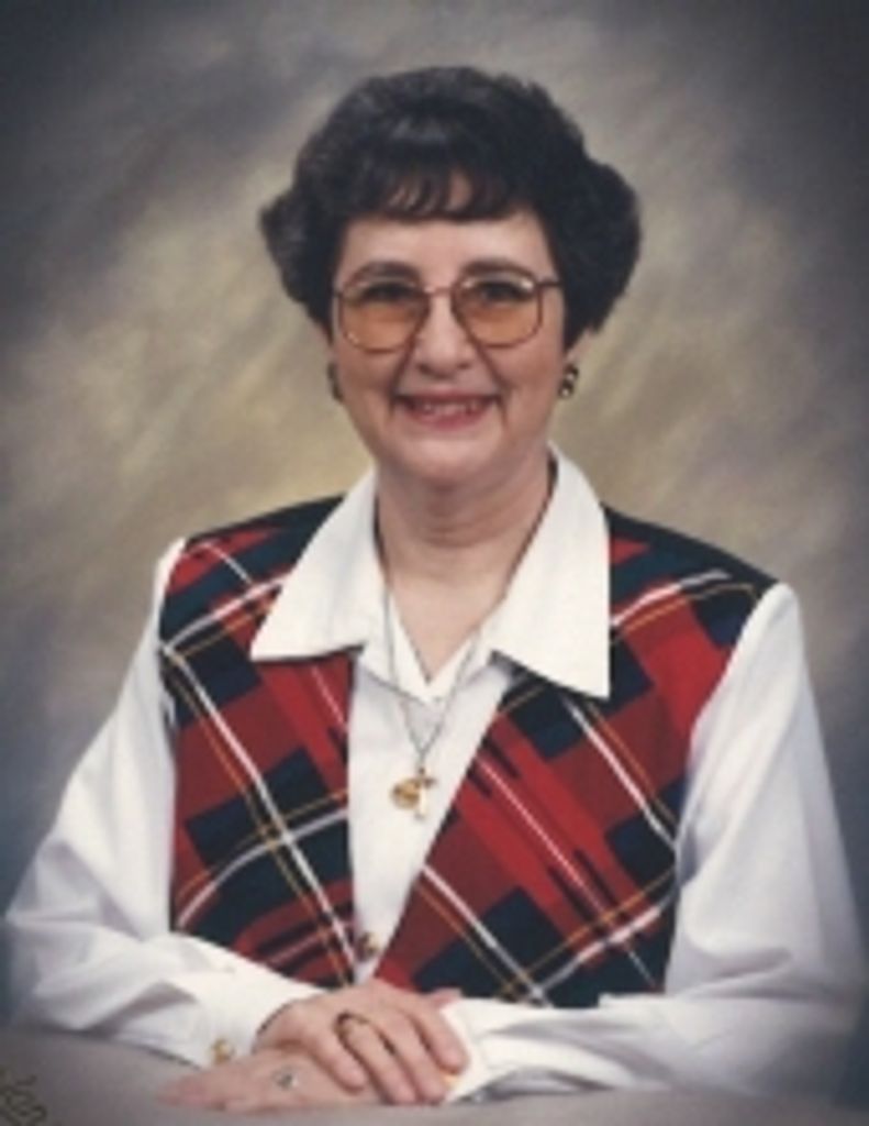 Jeanette Ruth Loya Hux