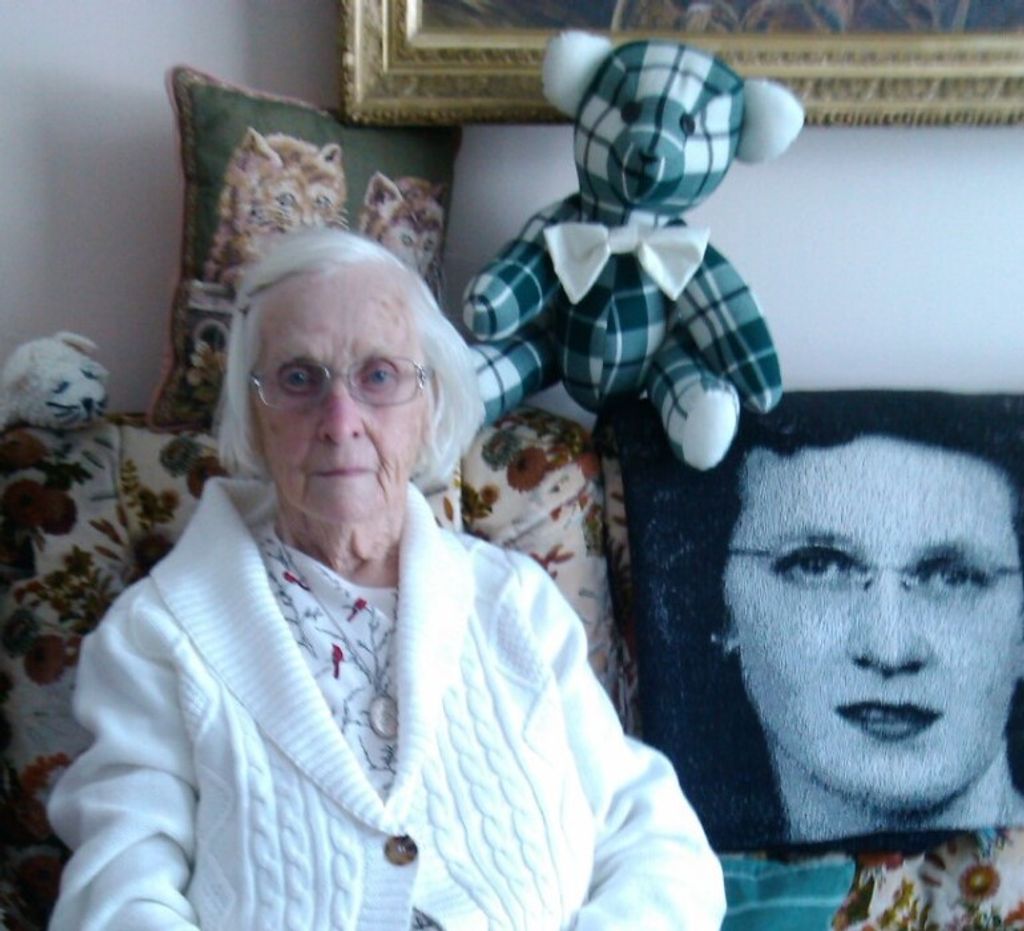 Shirley Wallace
