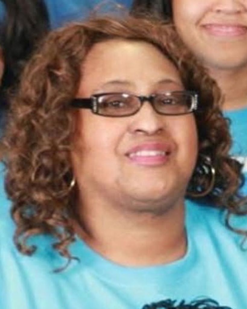 Nell Dent Profile Photo