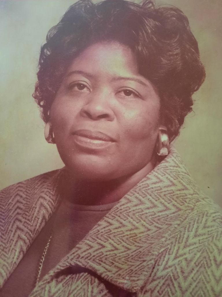 Johnnie Louise Davenport