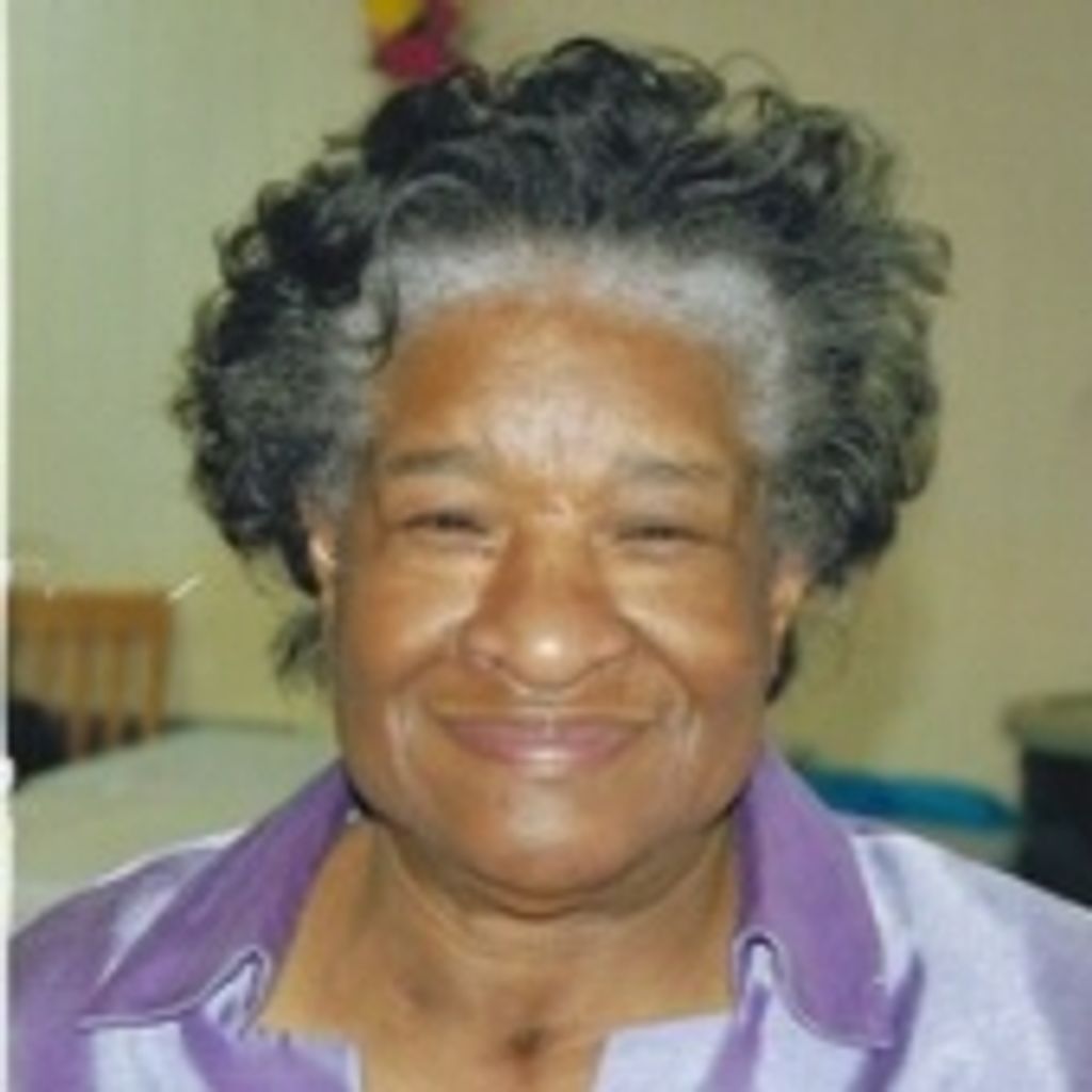 Flora Ivy