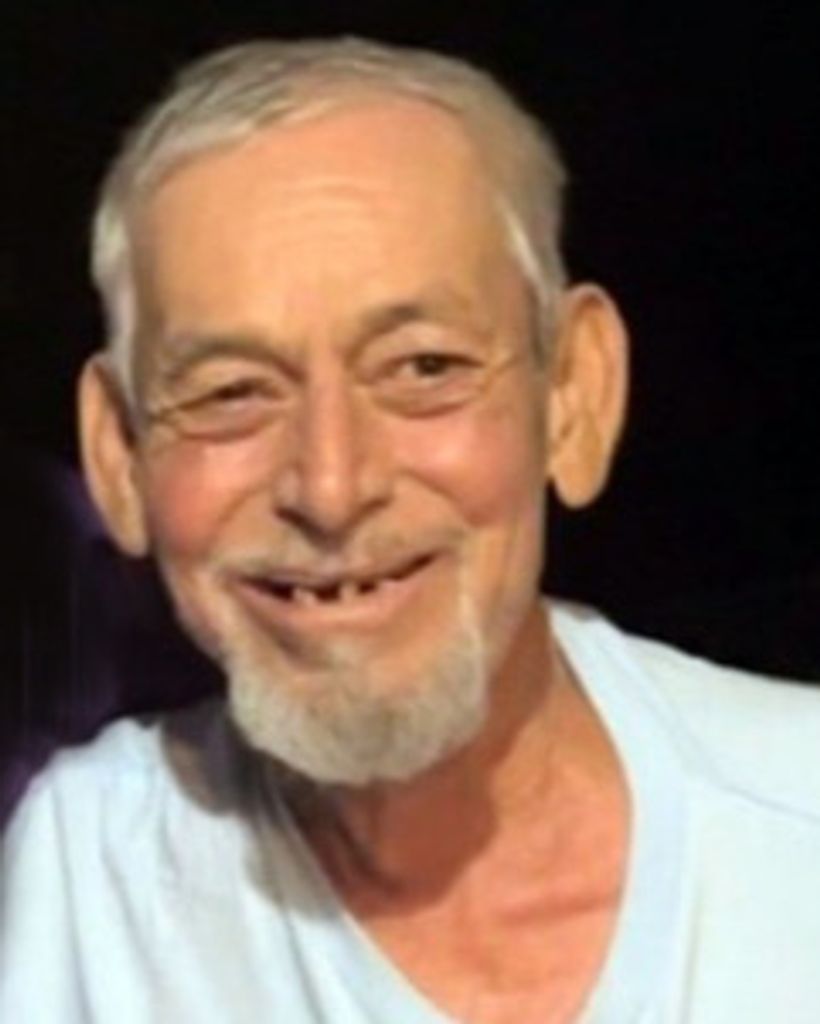 Roberto Flores Sr.