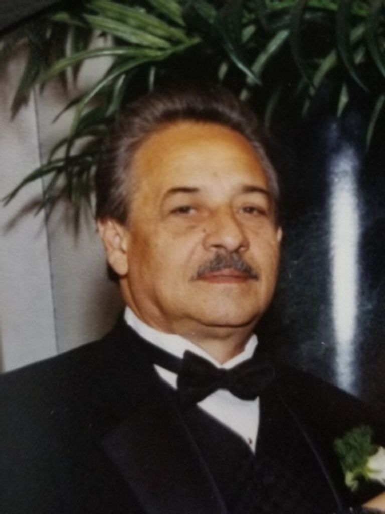 Luis Enrique Arroyo, Sr. Profile Photo