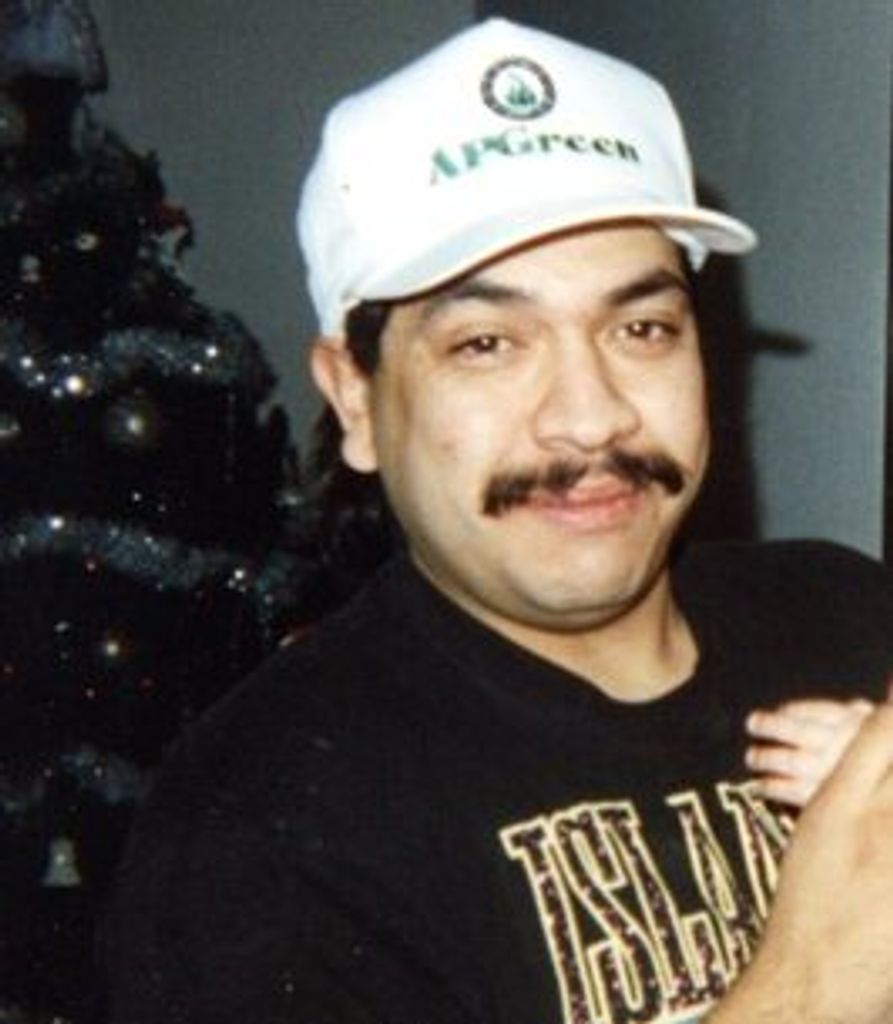 Ian Vasquez