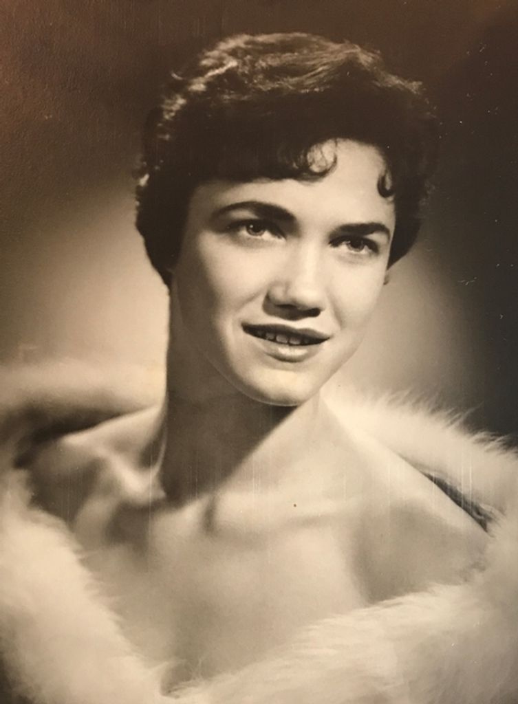 Gloria J. Bischoff Profile Photo