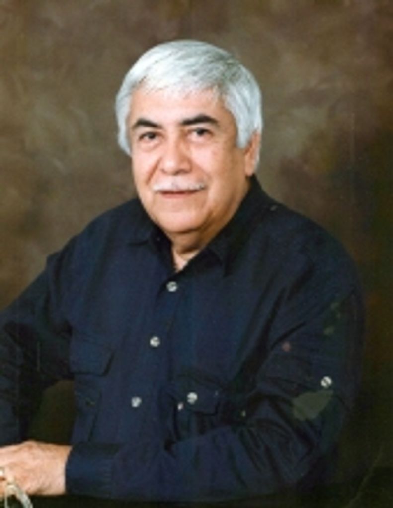 Dr. Manuel Tovar