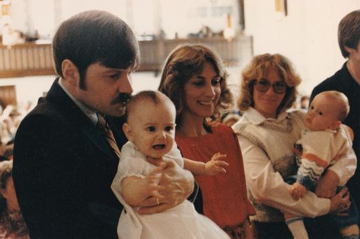 Lynn Humphrey Ellis photo gallery thumbnail 36 of 42