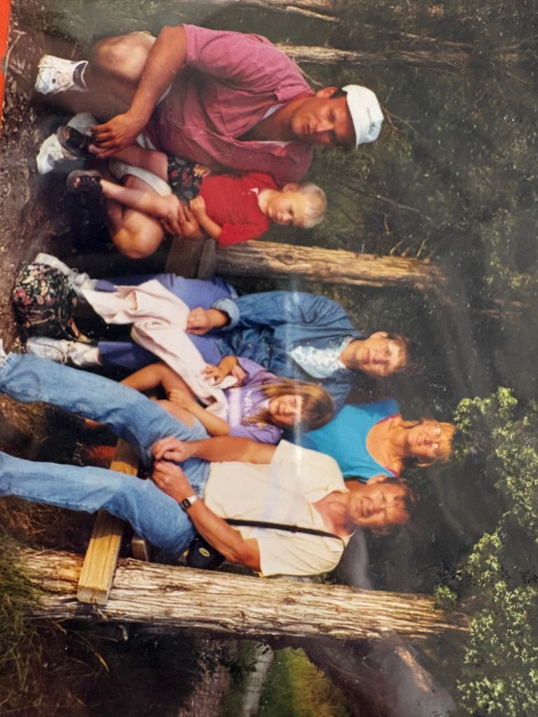 Robert "Bob" Skinner