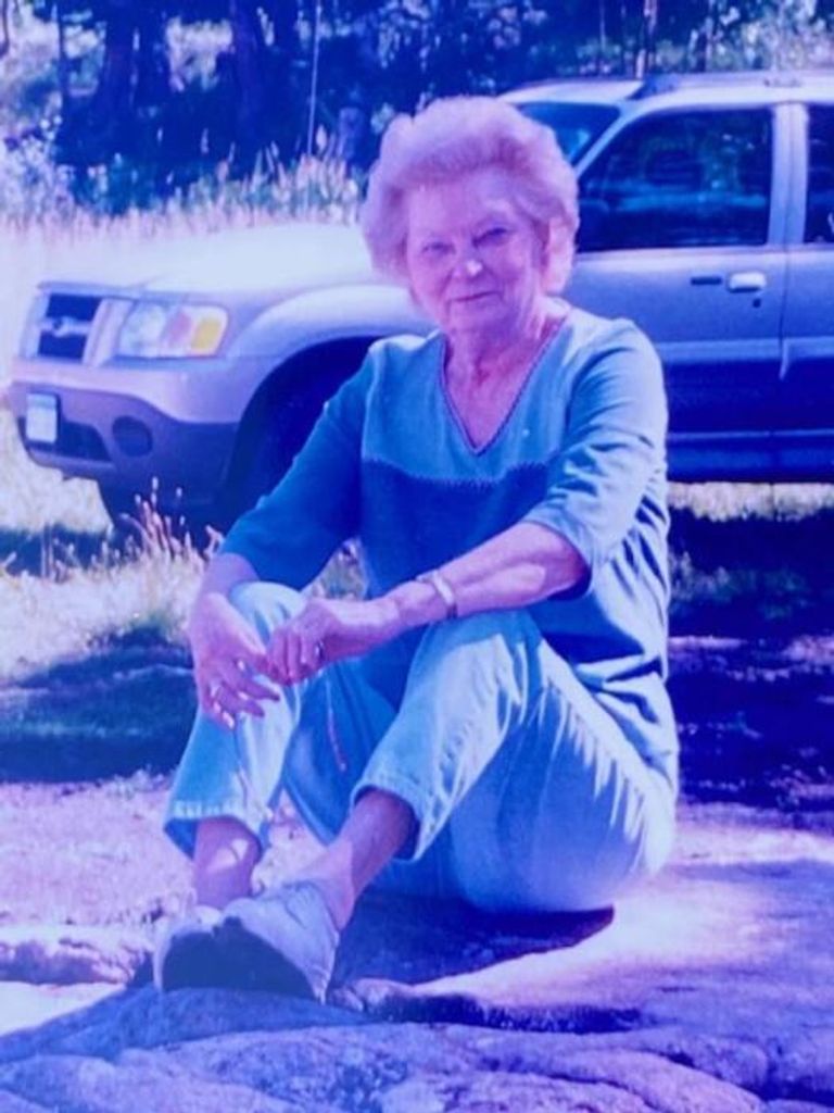 Leah M (Mcmanus)  Sommers